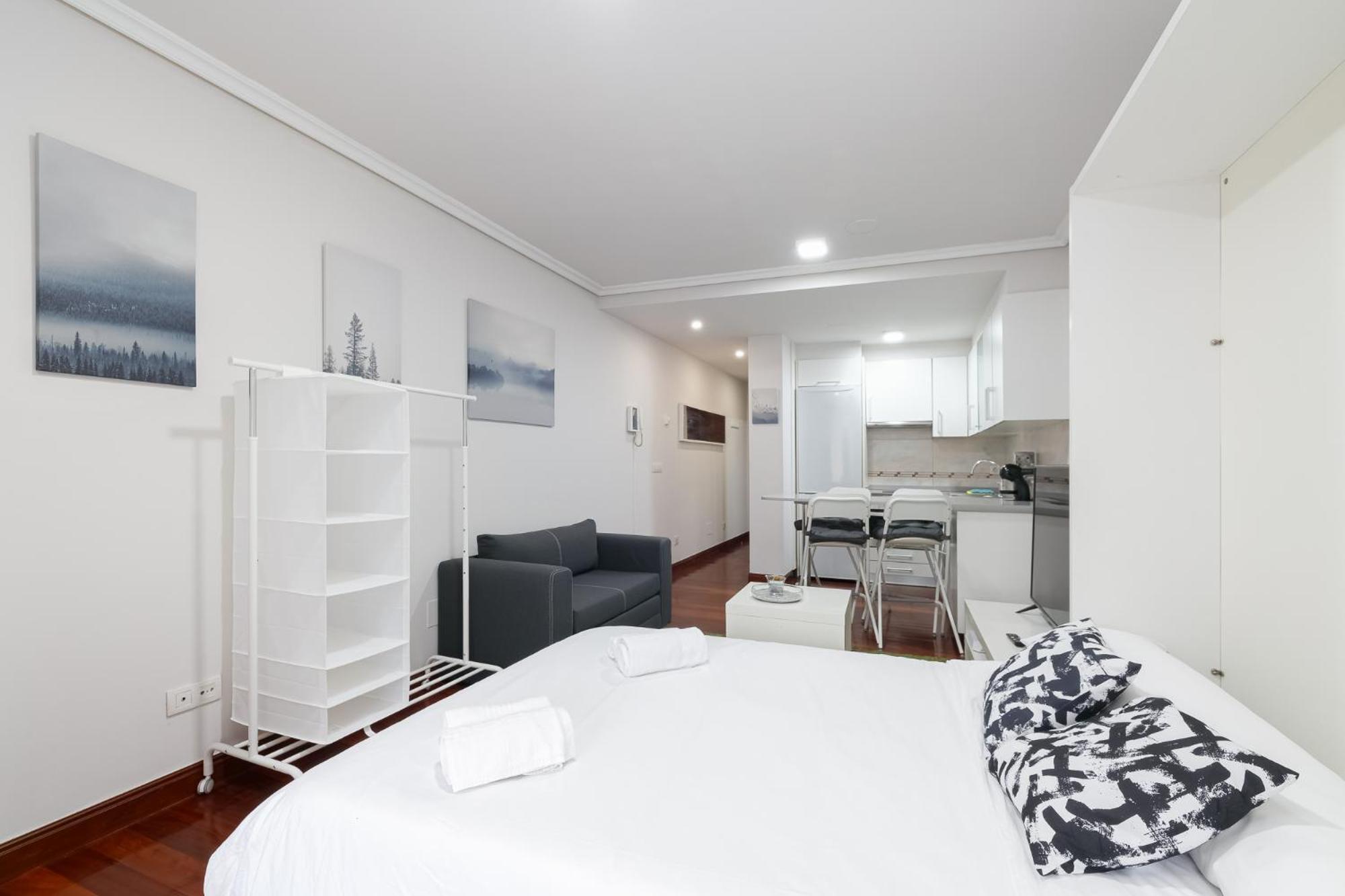 Estudio Moderno Con Parking By Cabana Rentals Vigo Eksteriør billede